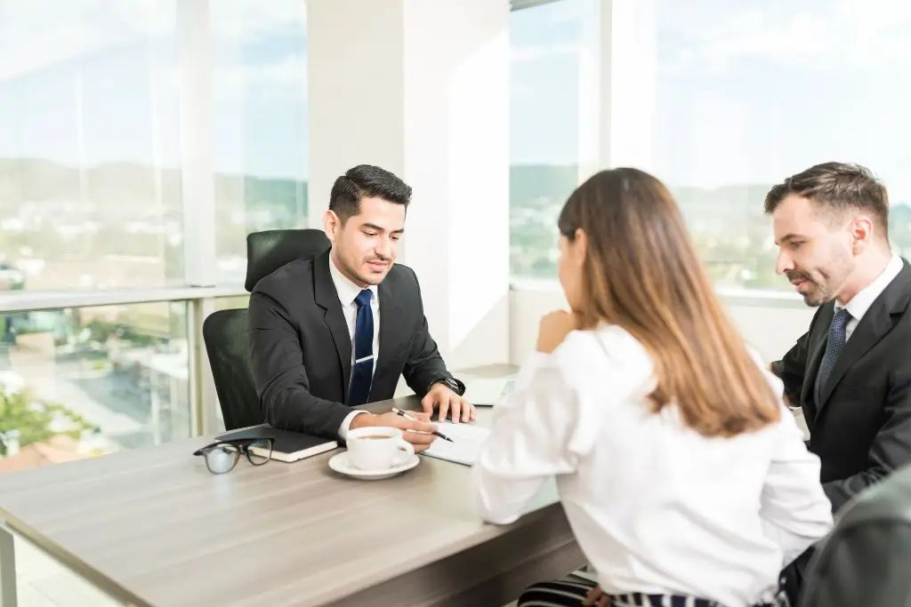 Zaciągnięcie kredytu operacyjnego w banku